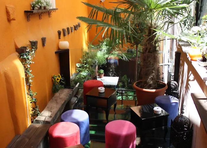 Gæstehus Revolutum 2*